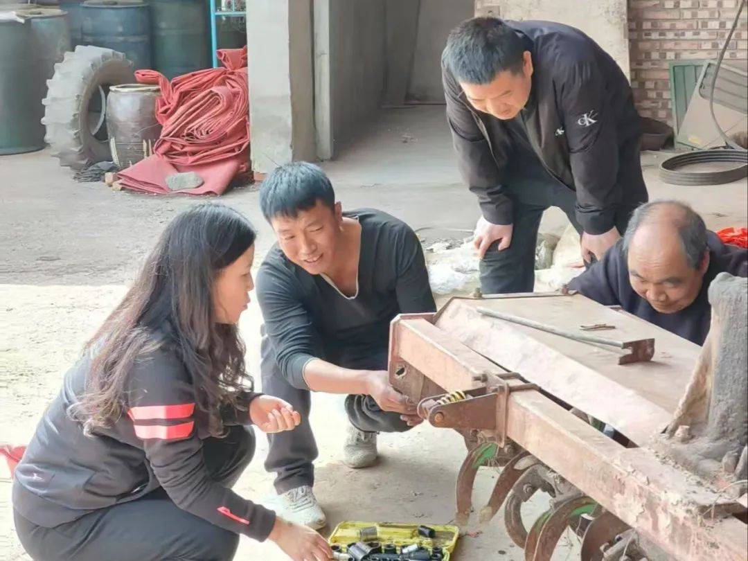【農(nóng)業(yè)動(dòng)態(tài)】農(nóng)機(jī)檢修助力春耕生產(chǎn) 為糧食豐收筑牢根基:糧食豐收